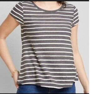 Poof | Grey & White Stripe Pattern Short Sleeves Top Size Medium